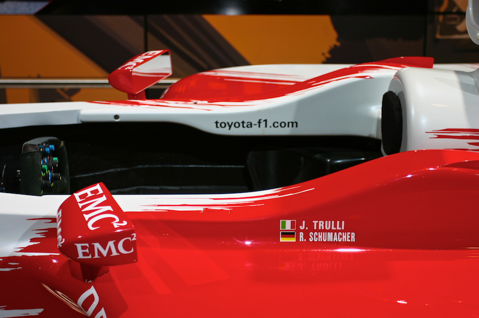 Toyota F1 Show Car - Cockpit [ EF 17 - 40mm 1:4 L ]