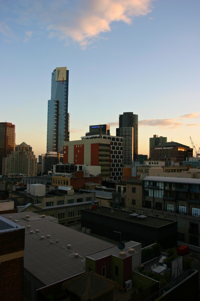 Melbourne Skyline, 6:03pm [ EF 17-40mm 1:4 L ]