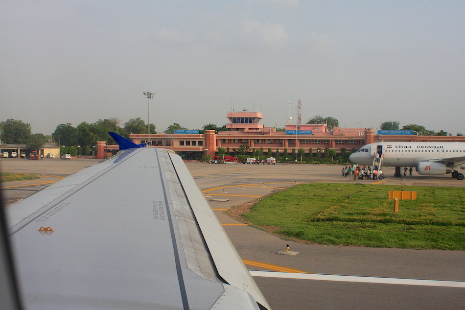 Jaipur Airport [ EF 28mm 1.8 ]