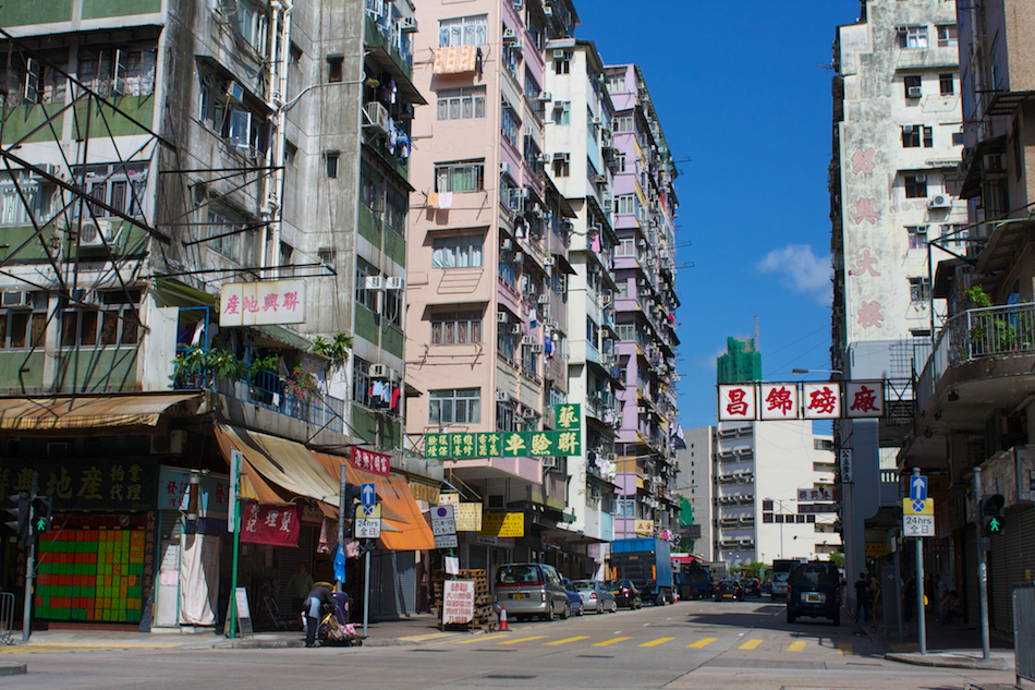 Kowloon Street [ EF 28mm 1.8 ]