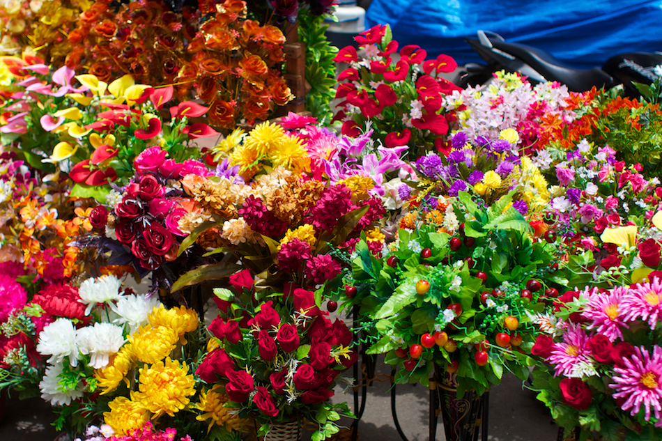 Market Flowers [ EF 28mm 1.8 ]