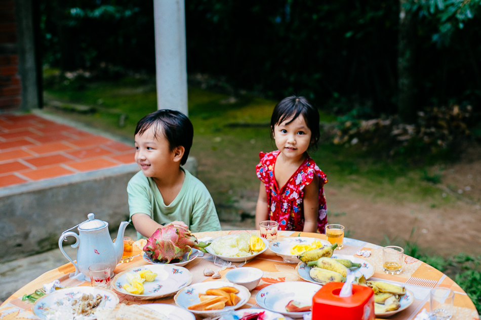 Neighbours [ Zeiss Planar T* 50mm 1.4 ZE ]