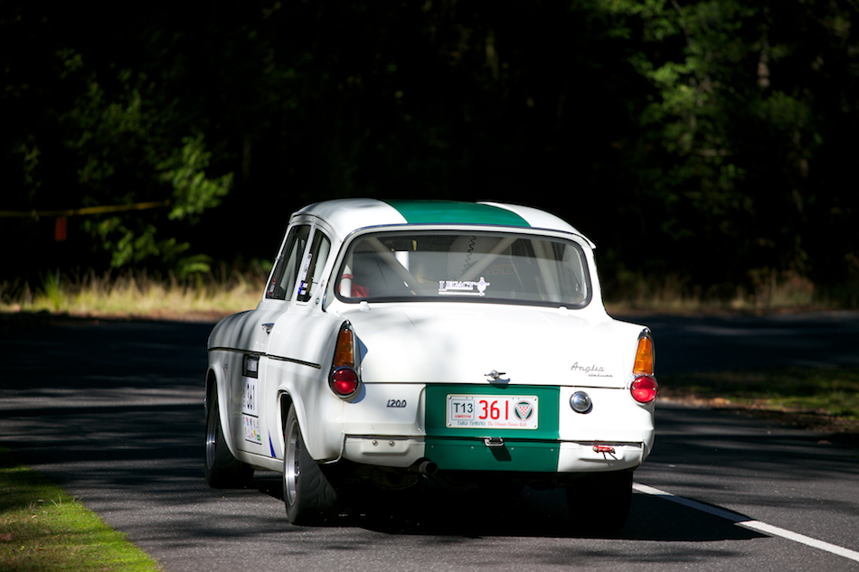 1962 Ford Anglia 105e [ EF 70-200mm 1:4 L ]