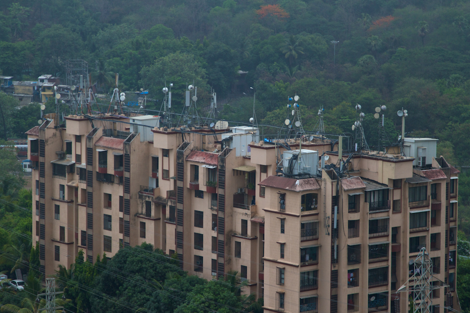 Lok Vihar Apartments [ EF 24 - 105mm 1:4 L IS ]